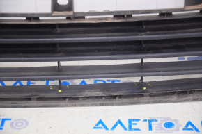 Lower grille front bumper Infiniti Q50 14-17 without radar, cracked