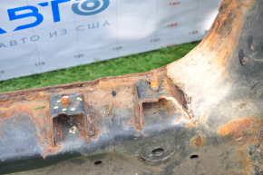 Front subframe Nissan Rogue 14-20 rusty, broken stud, 4 S/B to be replaced