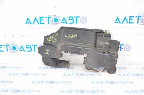 Right radiator deflector Infiniti Q50 14-15 3.7 fractures