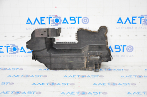 Right radiator deflector Infiniti Q50 14-15 3.7 fractures