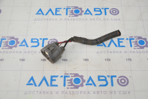 Chip on the diffuser radiator shroud Infiniti Q50 14-18 3.7, 3.5