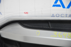 Radiator grill Subaru Outback 20-22 with emblem, scratches