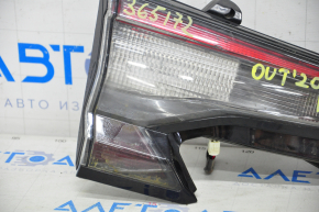 Light inside trunk lid left Subaru Outback 20-21 water damage