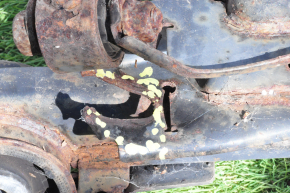 Subaru Outback 15-19 rear subframe rusty, 3 mounts bent