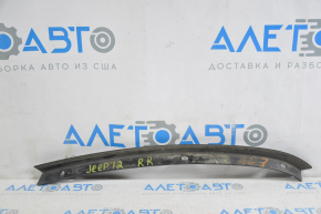 Rear right wing arch seal Jeep Grand Cherokee WK2 11-21 on the body