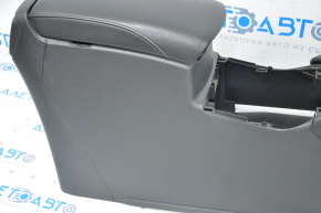 Console center armrest Nissan Rogue 14-17 black scratches