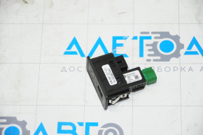 USB Hub, AUX VW Jetta 11-18 USA
