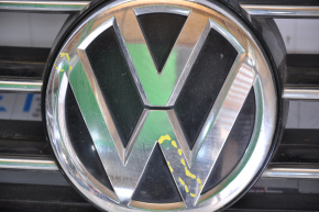 Radiator grill grill VW Jetta 15-18 USA with badge, with chrome, sand, crack