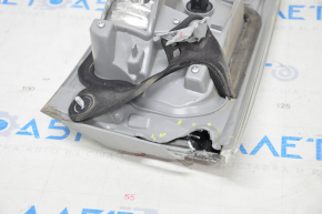 Light inside trunk door left Toyota Highlander 14-16 broken glass, broken housing
