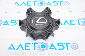 Lexus GX460 wheel center cap is worn