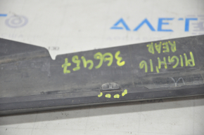 Rear bumper lip trim lower Toyota Highlander 14-19 structure, scratches, cracked crepe, dented
