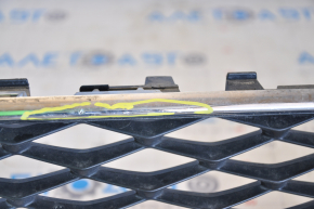 Ford Focus mk3 15-18 radiator grille rest chrome frame, pokes on chrome