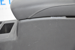 Console center armrest and cup holders Nissan Rogue 14-17 black, scratches