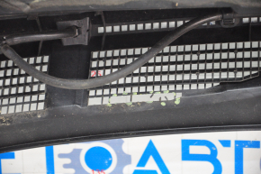 Windscreen wiper grille plastic Nissan Rogue 14-20 broken honeycomb