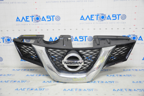 Radiator grill grill Nissan Rogue 14-15 without camera with emblem, chips on chrome