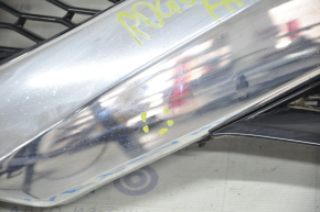 Radiator grill grill Nissan Rogue 14-15 without camera with emblem, chips on chrome