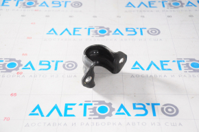Front stabilizer mounting bracket right Kia Forte 4d 14-18