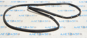 Lincoln MKC 15-19 rear left door seal