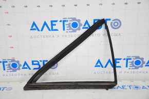 Toyota Camry v40 rear right triangle window seal