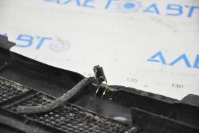 Wiper grille plastic Toyota Camry v40 broken honeycomb, cracked, broken fastener