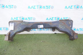 Rusty front subframe on a Nissan 350z
