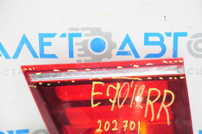 Light inside trunk lid right BMW X5 E70 11-13 rest cracks on glass