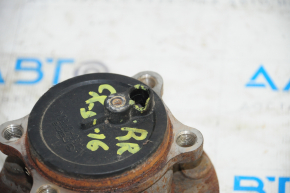 Rear right hub Mazda CX-5 13-16 FWD ABS sensor mounting defect