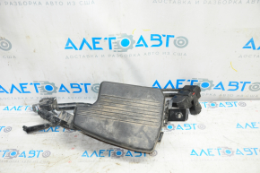 Mazda CX-5 13-16 underhood fuse box with cover