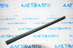 Right bonnet seal Ford Mustang mk6 18-23 tears