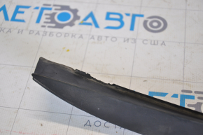Left windshield molding Ford Focus mk3 11-18 usa dried out