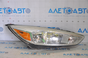 Headlight front right naked Ford Focus mk3 15-18 rest halogen light, spider web