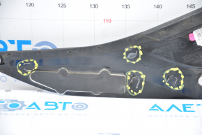 Right wing molding Chevrolet Volt 16 - 2 fasteners and guides are broken