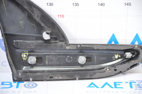 Molding emblem wing left Chevrolet Volt 11-15 broken guides, scratch on chrome