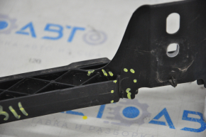Front bumper mount central VW Jetta 15-18 USA crack