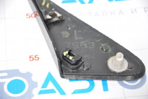 Plug corner of the wing front left Nissan Murano z50 03-07 crack in the mount