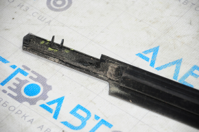 Molding door-glass central rear left Mazda 6 13-21 break fastener