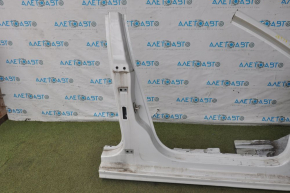 Front right quarter VW Jetta 11-18 USA white with central pillar