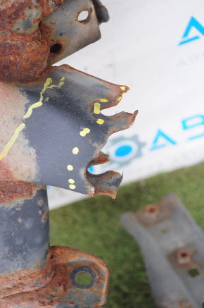 Subaru XV Crosstrek 13-17 rear subframe is rusty, lever ears are dented, all S/B need replacement