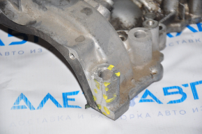 Valve cover Infiniti QX30 17 - cracked mount