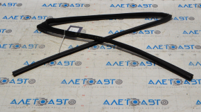 Rear right window seal for Nissan Leaf 13-17