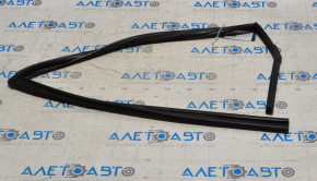 Rear right glass seal Kia Soul 14-19