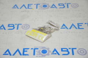 Rear bumper mount right Toyota Prius 30 10-15 under the light, breakage of the mount