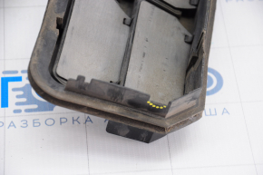 Right ventilation shield Chevrolet Malibu 13-16 type 1, edges broken