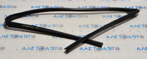 Glass seal front left Nissan Sentra 20-24