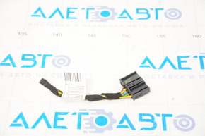 BMW X5 E70 07-13 taillight wing chip