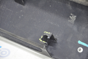 Honda HR-V 16-18 trunk door trim with emblem, broken fastener