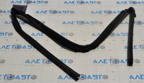 Glass seal front right Nissan Versa 12-18 usa