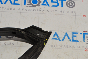 Front right door seal Nissan Rogue Sport 17-22 is torn