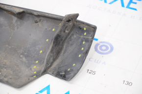 Front bumper lip right Ford Fusion mk5 13-16 is worn, the mount is broken