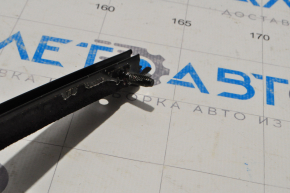 Door glass guide rear right Hyundai Veloster 12-17 thread defect